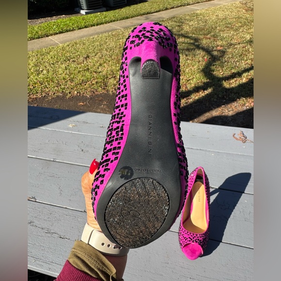 Gianni Bini Pink and Black Peep Toe Heels - Picture 8 of 11